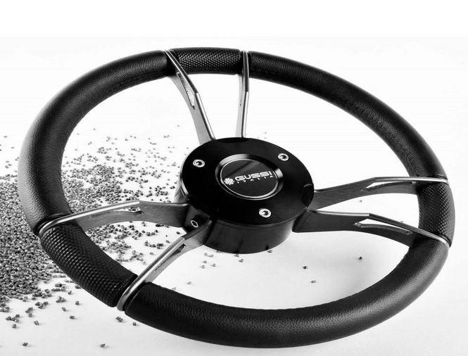 Hovedbilde Gussi ratt, modell 931 - sort+Anodiserte eker