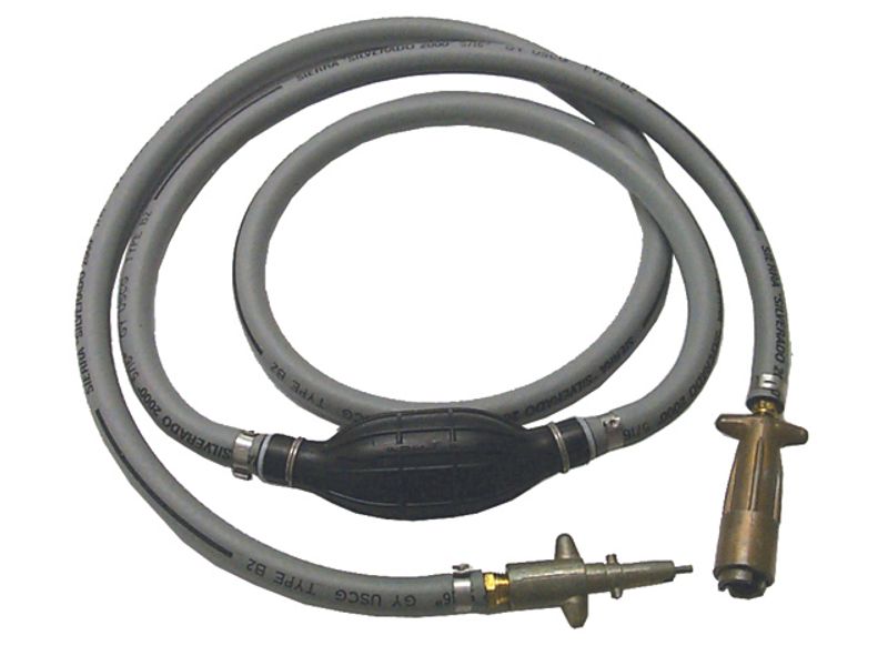 Bensinslange med blære, 10 mm, 2,4 meter. Mercury koblinger