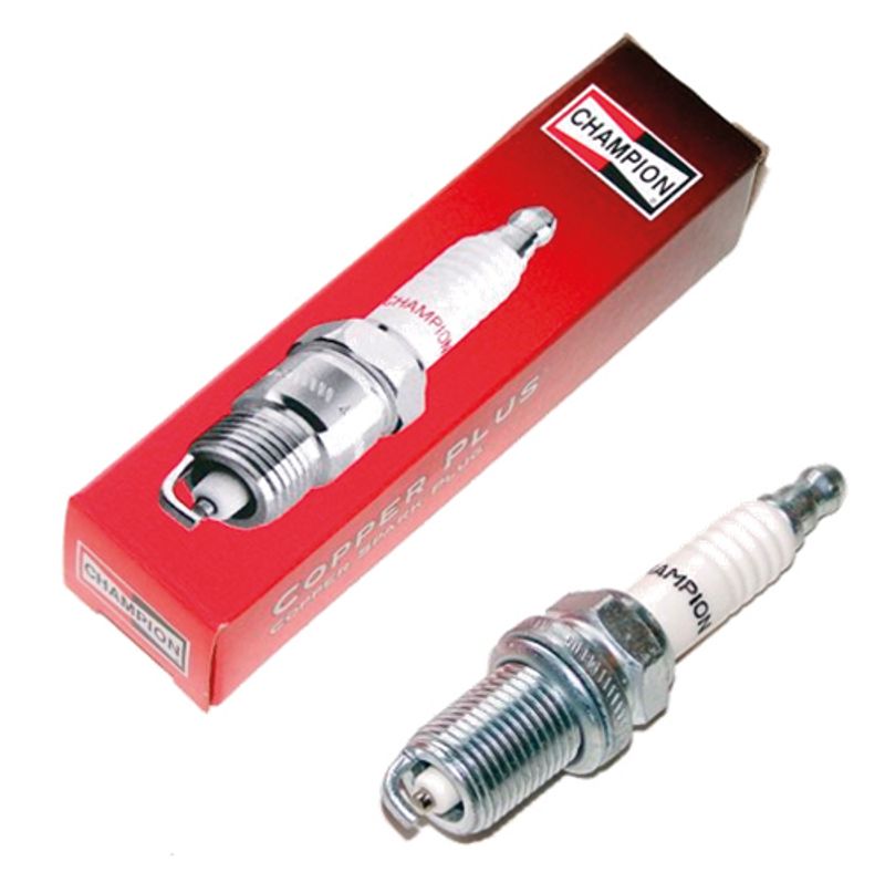 Champion Tennplugg - RC8WYP4